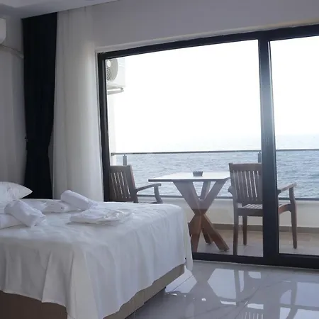 The Lavıngton Beach Çınarcık