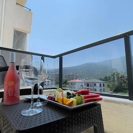 فندق The Lavington Beach