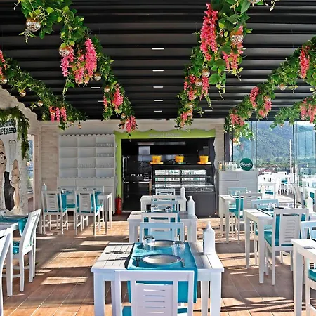 The Lavıngton Beach Otel