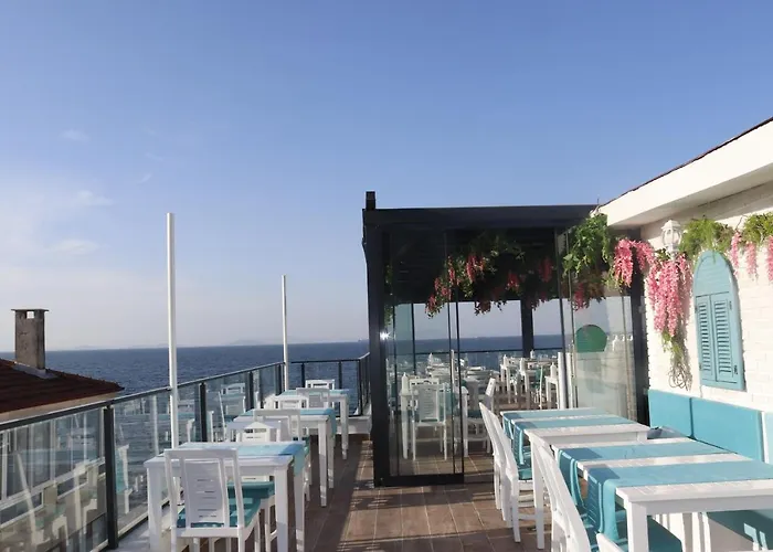 Hotel The Lavington Beach Çınarcık